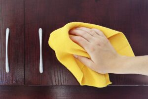 Cum să curățați și să dezinfectați casa